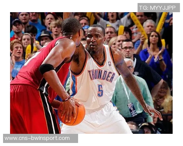 热火与雷霆第四场激战回顾球员表现与战术分析全景展现